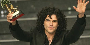 Musica VOLA ALTO L’ANGELO DI FRANCESCO RENGA 2005 Musica VOLA ALTO L’ANGELO DI FRANCESCO RENGA 2005