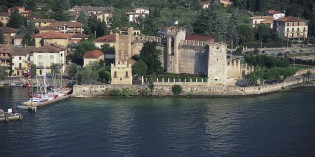 Torri del Benaco (VR)  “IMMAGINI OLTRE IL REALE” 2000