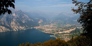 Alto Garda – 2012: Le biblioteche unite fra tradizione e innovazione Alto Garda – 2012: Le biblioteche unite fra tradizione e innovazione