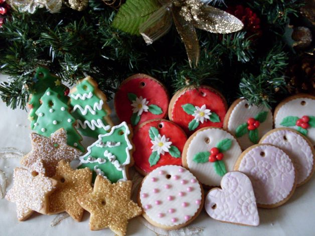 Biscotti-per-addobbare-l’albero-di-Natale