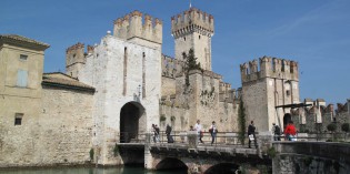 Sirmione (Bs): PIETRA&CO, QUANDO L’ARTE INTERROGA LA VITA