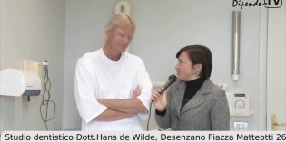 DENTI PULITI = DENTI SANI <br>a cura del dott.Hans de Wilde DENTI PULITI = DENTI SANI <br>a cura del dott.Hans de Wilde