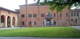 Volta Mantovana (MN): presentazione del libro “IL BOSCO E’ DEL GUFO”<br>ATLANTE FOTOGRAFICO DELLE COLLINE MORENICHE DEL LAGO DI GARDA Volta Mantovana (MN): presentazione del libro “IL BOSCO E’ DEL GUFO”<br>ATLANTE FOTOGRAFICO DELLE COLLINE MORENICHE DEL LAGO DI GARDA
