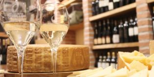 IL CALDO AUTUNNO DEL FORMAGGIO MONTE VERONESE IL CALDO AUTUNNO DEL FORMAGGIO MONTE VERONESE