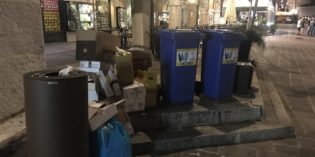 BOCCIATA DAGLI UTENTI la raccolta differenziata di Garda Uno BOCCIATA DAGLI UTENTI la raccolta differenziata di Garda Uno