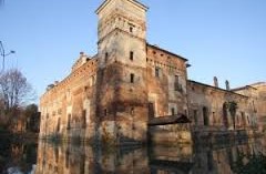 castello di Padernello (BS): ARCHITETTONICAMENTE