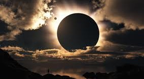 ECLISSI SOLARE: GLI ASTROFILI VERONESI IN PIAZZA BRA
