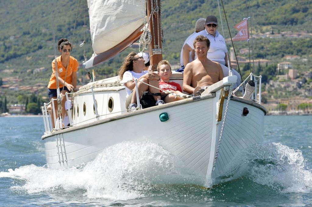 SPORT VELA VELA GARGNANO  2016 VELEGGIATA AIL  NELLA FOTO  IMBARCAZIONE   06-08-2016  RENZO DOMINI