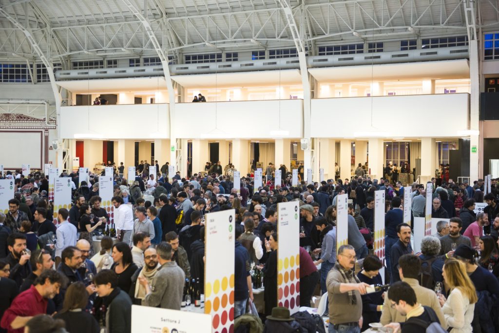 LIVE WINE Salone Internazionale del Vino Artigianale, 22-23-24-25 marzo 2018. Palazzo del Ghiaccio, Milano.