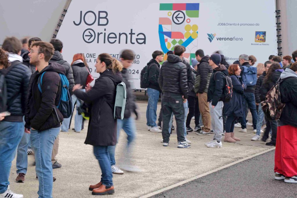 Job&Orienta2024_Veronafiere_EnneviFoto_esterni_light